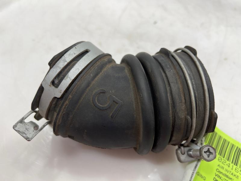 2010 - 2015 Toyota Prius 1.8L Engine Air Intake Hose OEM 1788237040