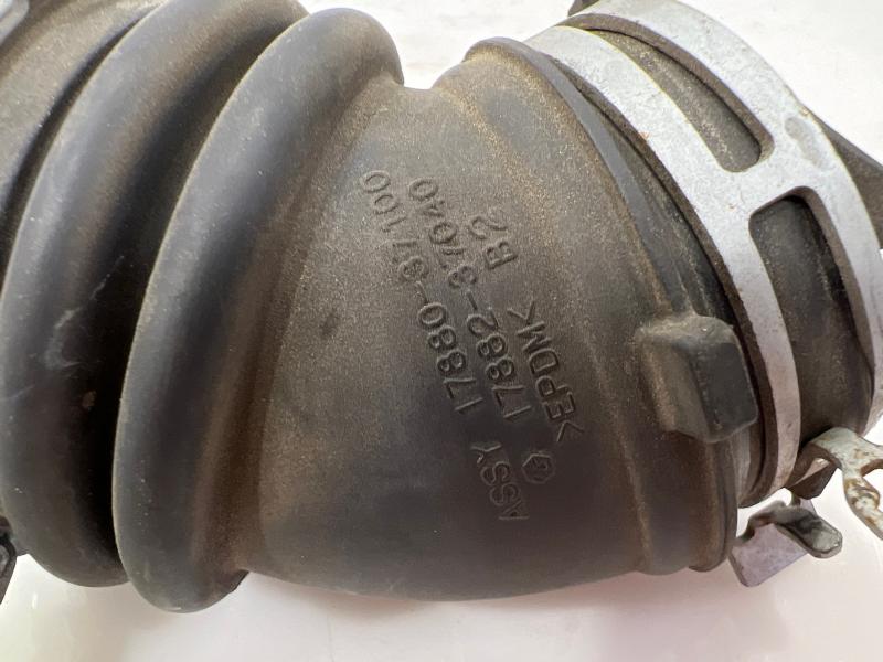 2010 - 2015 Toyota Prius 1.8L Engine Air Intake Hose OEM 1788237040