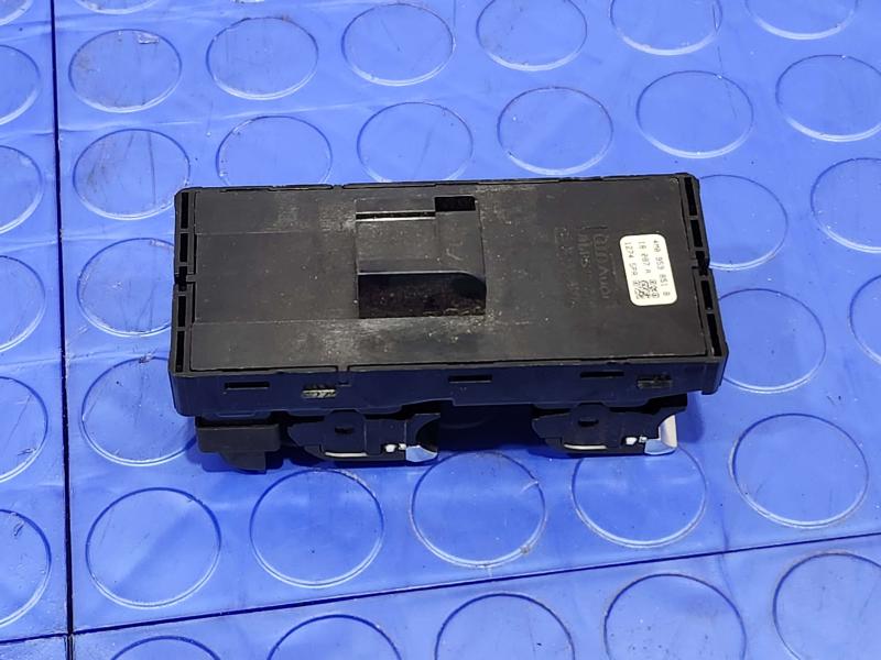 2018 Audi Q7 Door Switch Front