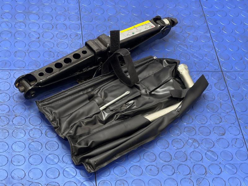 2015-2020 Audi A3 Spare Tire Tools Jack Kit with Bag Genuine OEM 8V0011031B