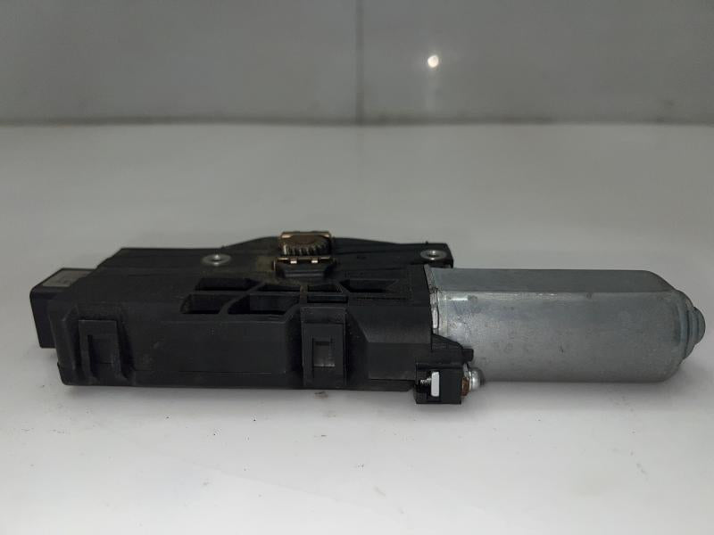 2011 - 2015 Nissan Juke Sunroof Motor Asssembly OEM 912951KA0B