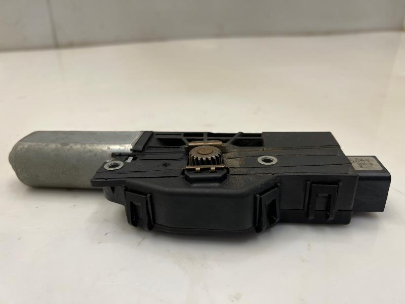2011 - 2015 Nissan Juke Sunroof Motor Asssembly OEM 912951KA0B