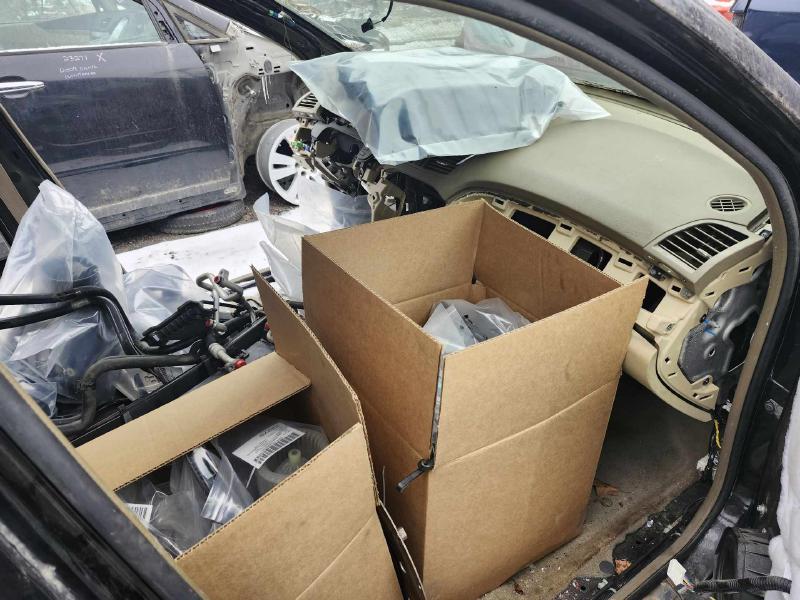 2008 Acura MDX Center Pillar