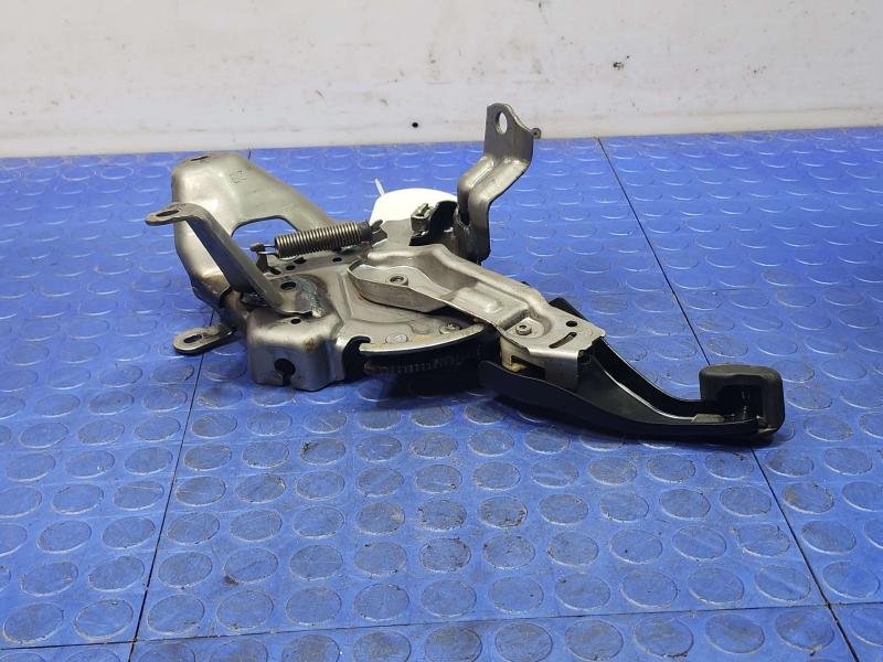 2010-2015 Toyota Prius Parking Brake Lever Pedal Assembly OEM 46200-47070