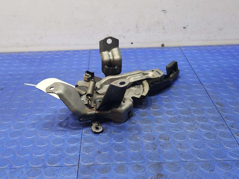 2010-2015 Toyota Prius Parking Brake Lever Pedal Assembly OEM 46200-47070