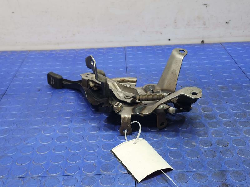 2010-2015 Toyota Prius Parking Brake Lever Pedal Assembly OEM 46200-47070