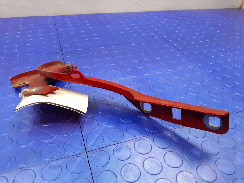 2018 Chevrolet Cruze Hood Hinge