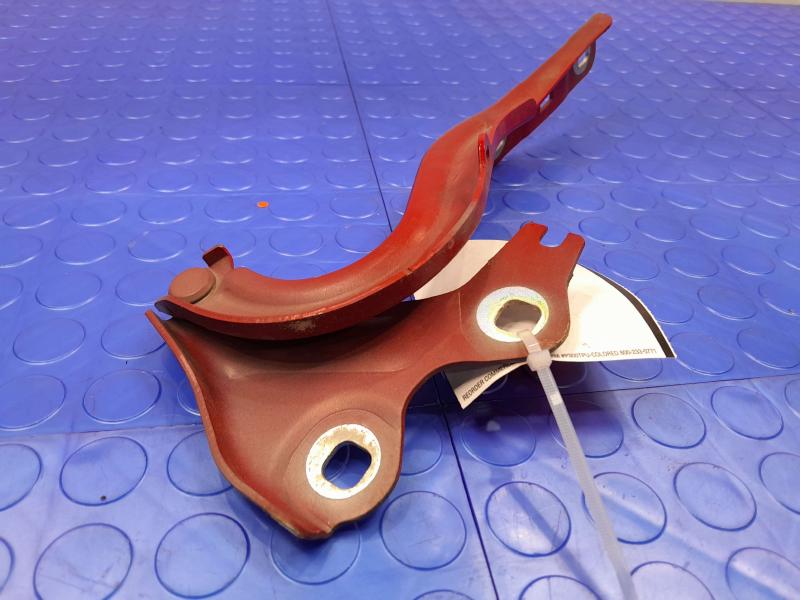 2018 Chevrolet Cruze Hood Hinge