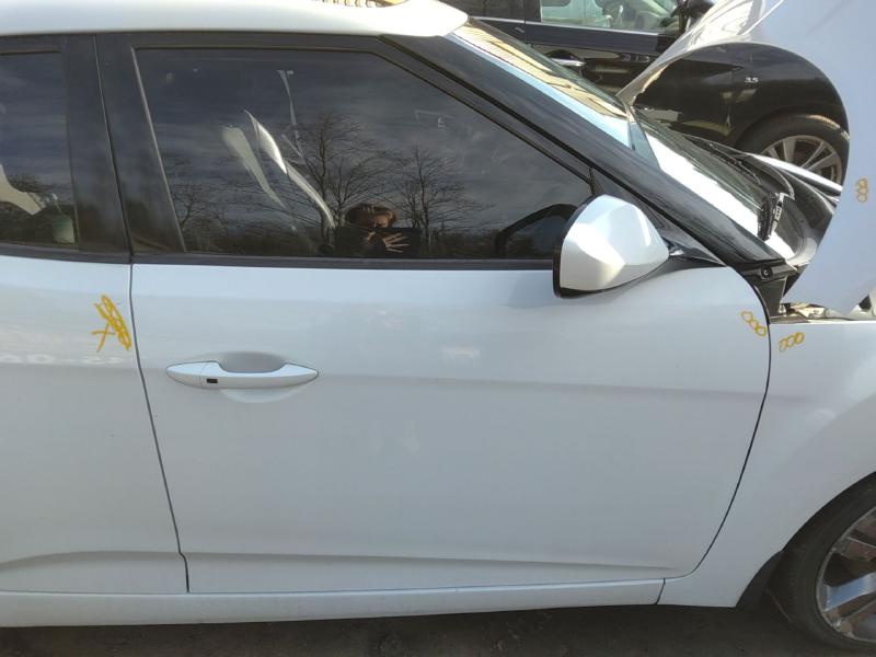 2012 Hyundai Veloster Front Door