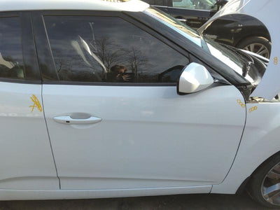 2012 Hyundai Veloster Front Door