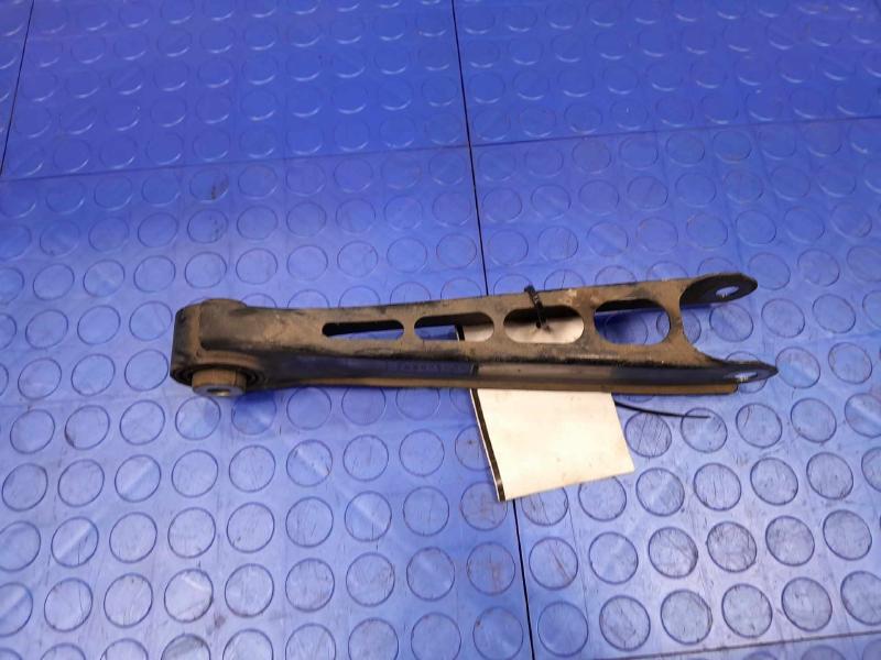 2013 Cadillac ATS Lower Control Arm Rr