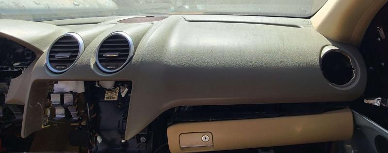 2008 Mercedes ML-Class Dash Panel