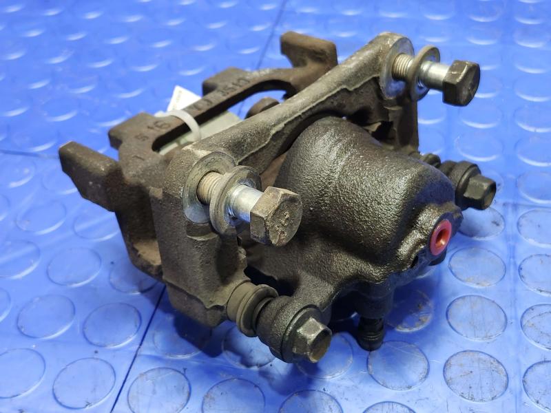 2015 Infiniti Q50 Caliper