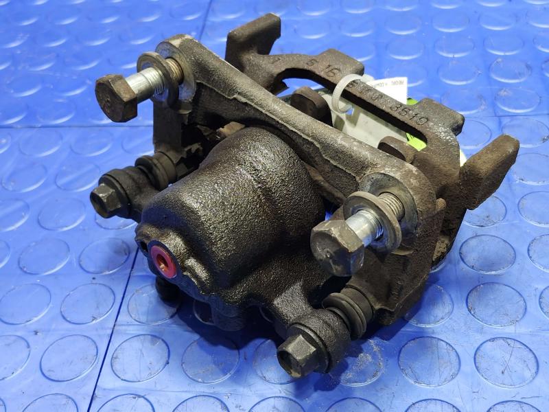 2015 Infiniti Q50 Caliper