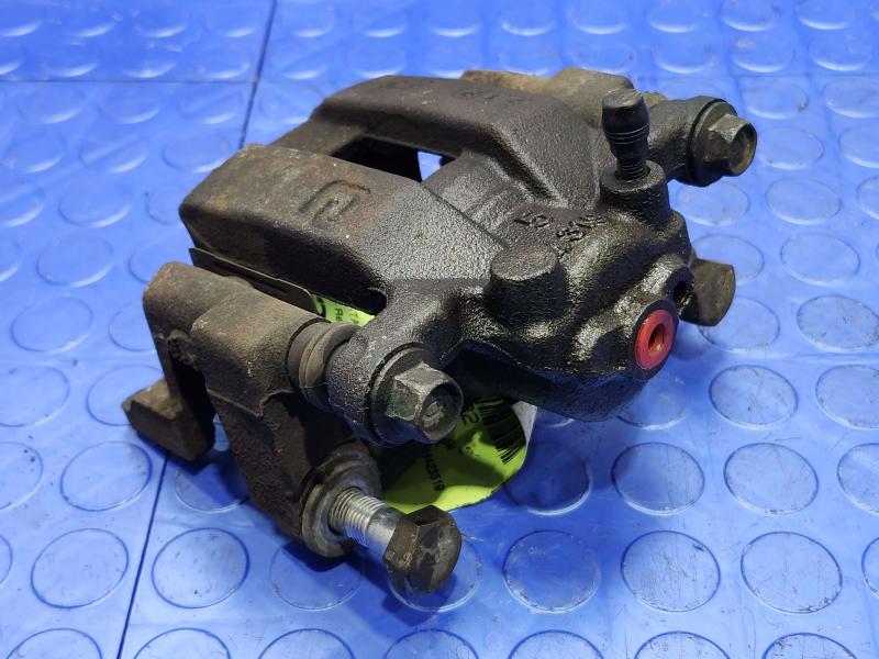2015 Infiniti Q50 Caliper