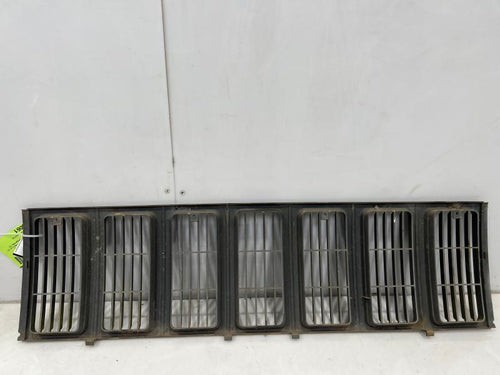 1997 - 2001 Jeep Cherokee Painted Black Grille Assembly OEM 5EM65DX8