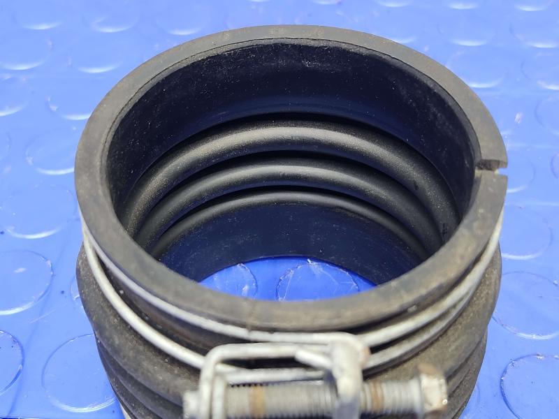 2005 Lexus RX 330 Air Intake Tube/Resonator