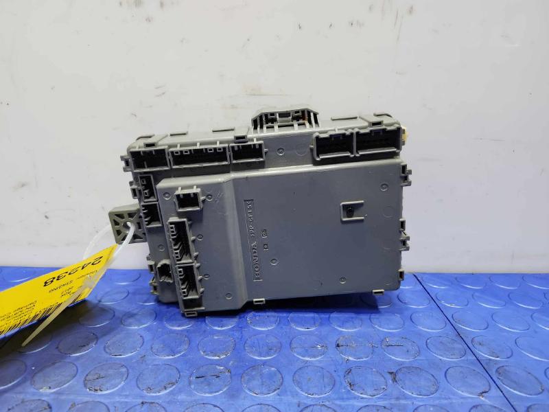 2016-2018 Acura RDX Cabin Fuse Box Multiplex Junction Block OEM 38200-TX4-A20