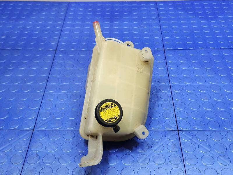 2010 Toyota Prius Coolant Recovery Bottle