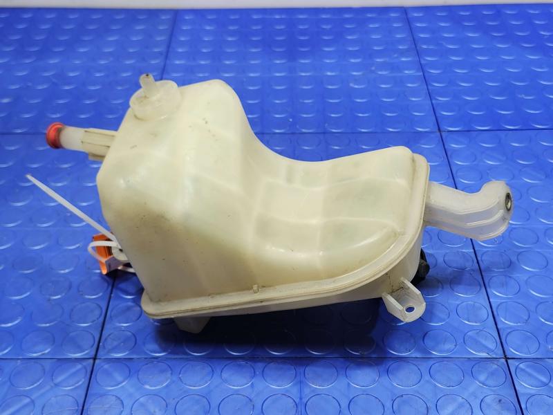 2010 Toyota Prius Coolant Recovery Bottle