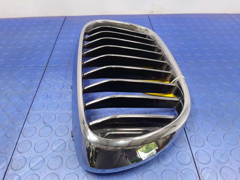 2018 BMW 740I Grille