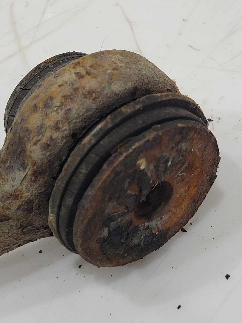 2008 GMC Yukon XL Upper Control Arm Front