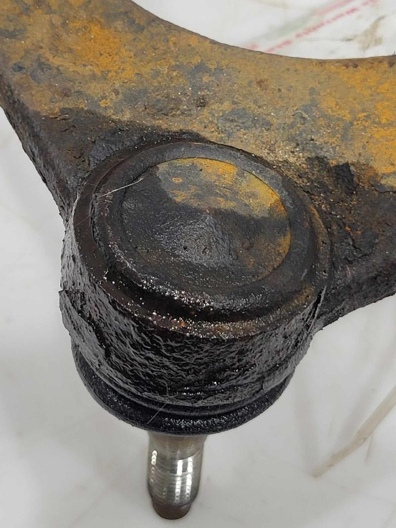 2008 GMC Yukon XL Upper Control Arm Front