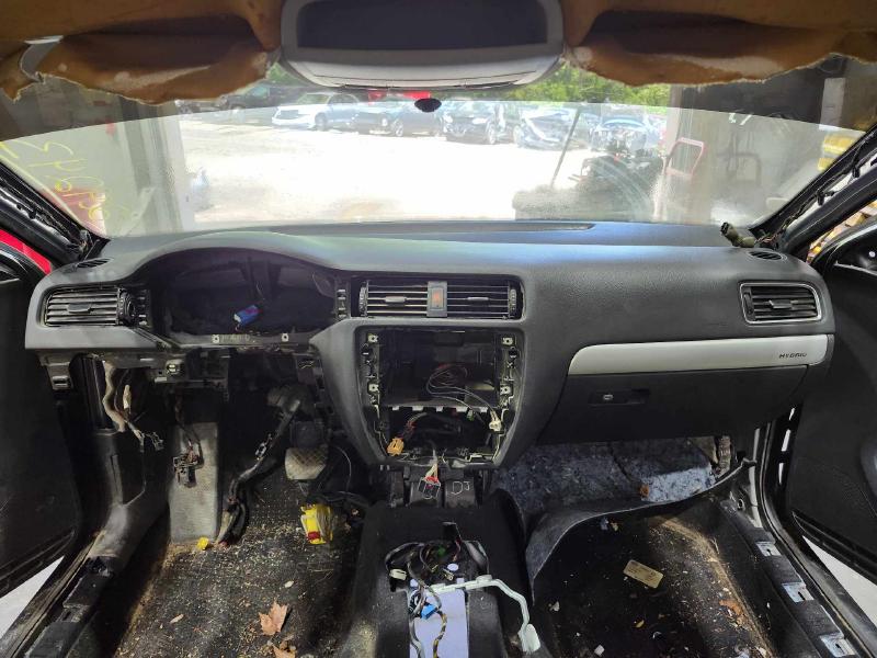2013 Volkswagen Jetta Dash Panel