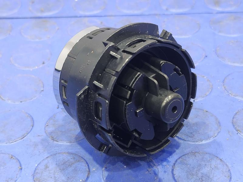 2015-2016 Porsche Panamera Headlight Control Switch Genuine OEM 97061353308DML