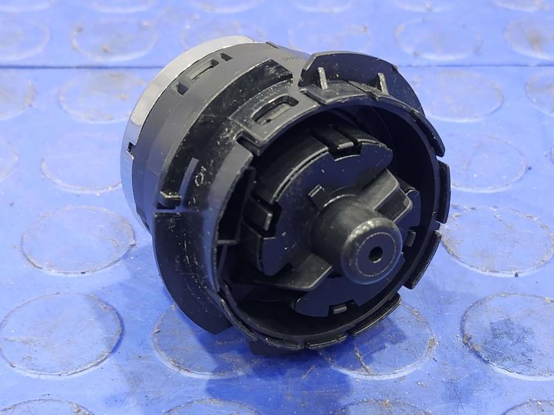2015-2016 Porsche Panamera Headlight Control Switch Genuine OEM 97061353308DML