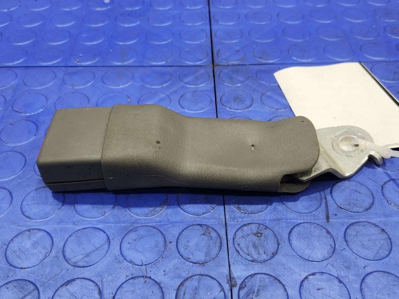2014 Chevrolet Silverado 1500 Front Seat Belt
