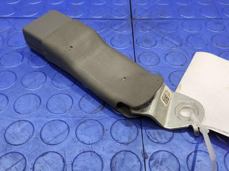 2014 Chevrolet Silverado 1500 Front Seat Belt