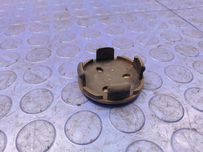 2014 Ford Transit Connect Center Cap