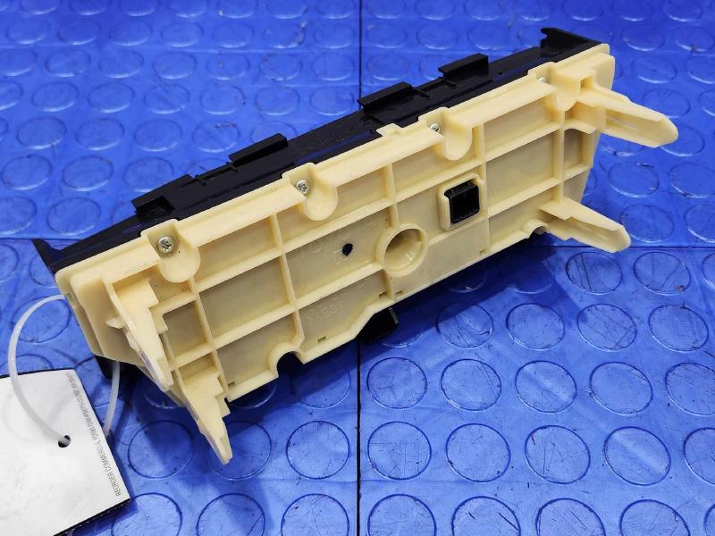 2013 Toyota Prius Heater A/C Control
