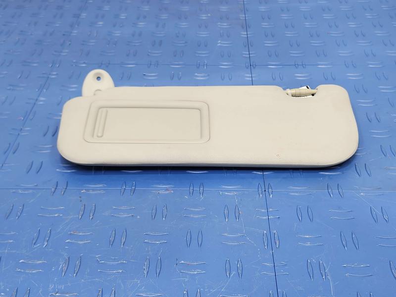 2013 Toyota Yaris Sun Visor