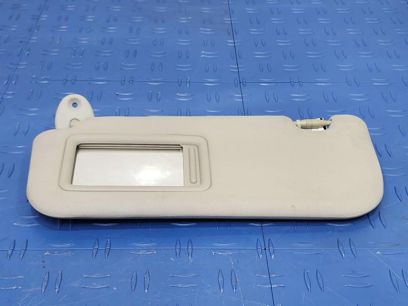 2013 Toyota Yaris Sun Visor