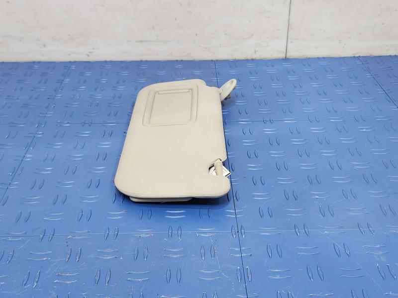 2013 Toyota Yaris Sun Visor