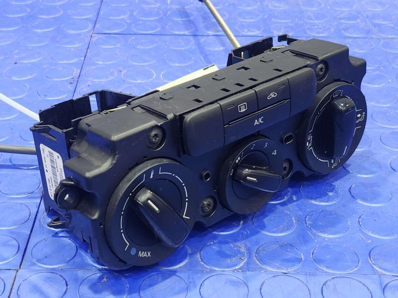 2016 Volkswagen Jetta Heater A/C Control