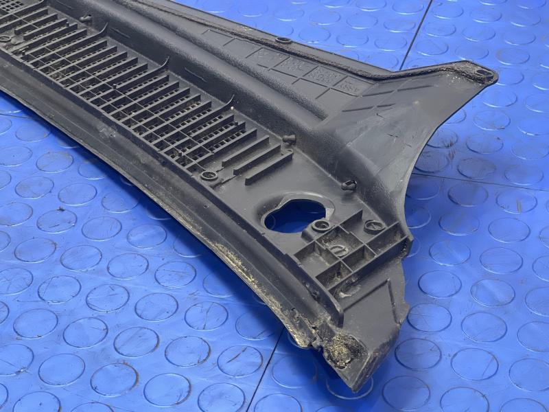 2000 - 2006 Toyota Tundra Cowl Louver Panel Cover OEM 557080C010