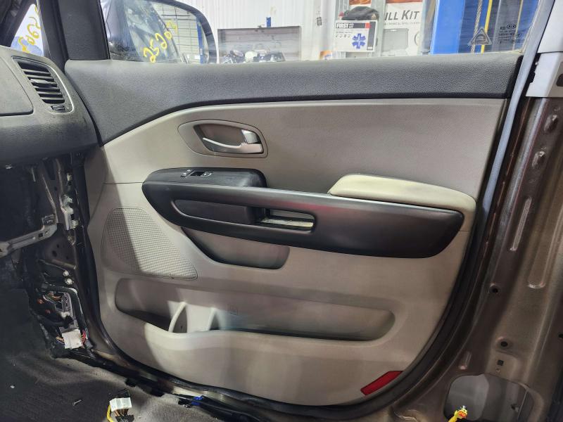 2016 Kia Sedona Front Door Trim Panel