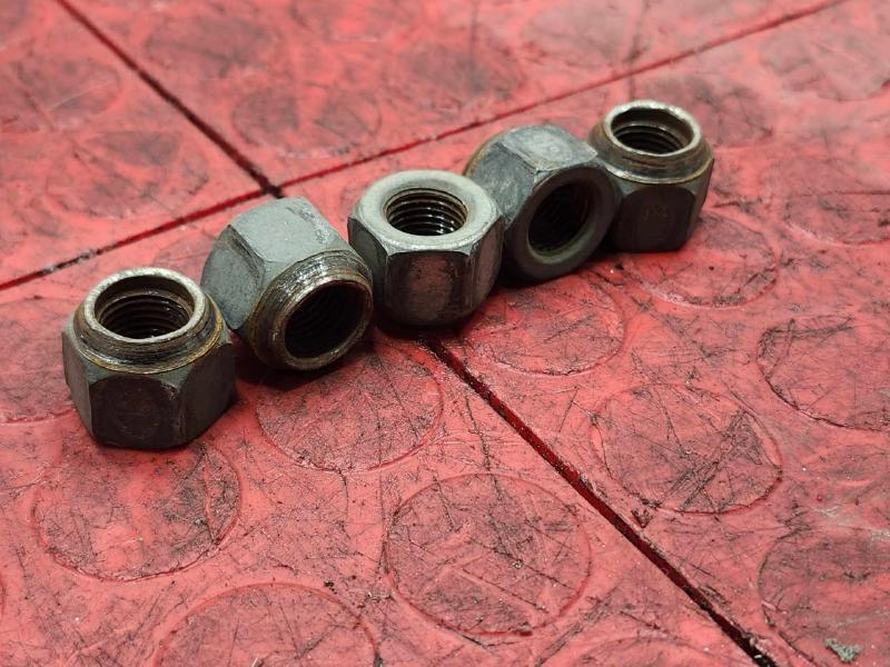 2021 Subaru Impreza Lug Nuts