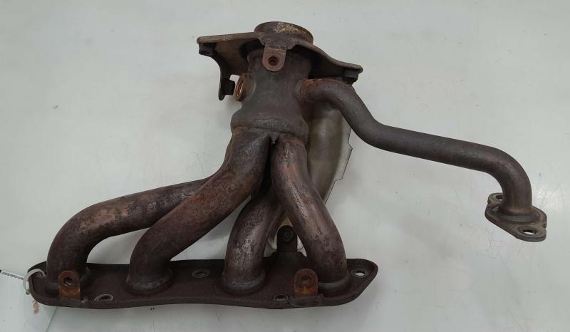 2012 Toyota Prius Exhaust Manifold