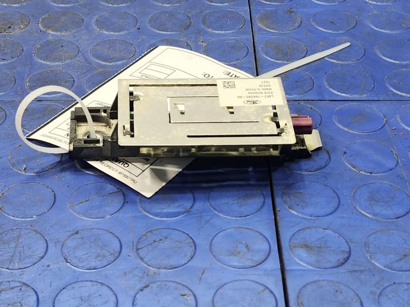 2021 Ford Explorer Antenna