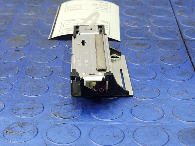 2021 Ford Explorer Antenna