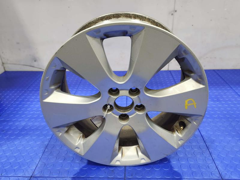 2012 Subaru Legacy Wheel