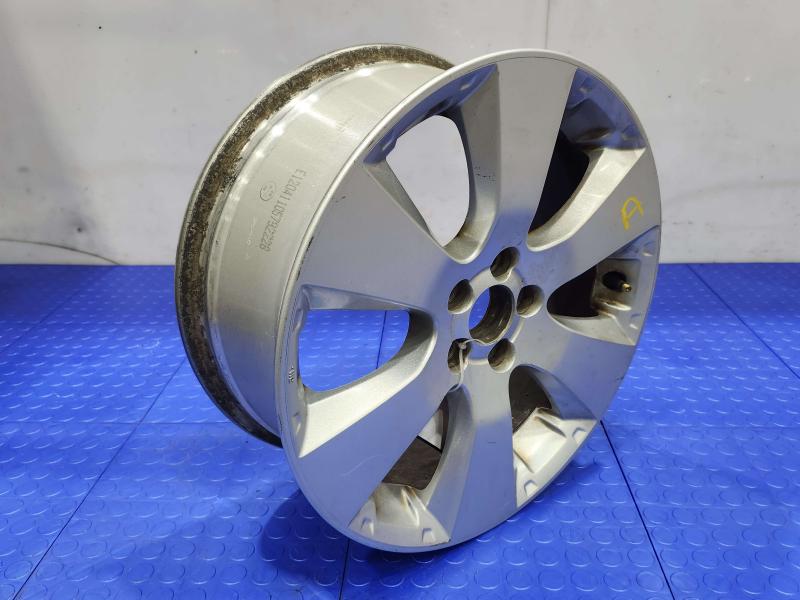 2012 Subaru Legacy Wheel