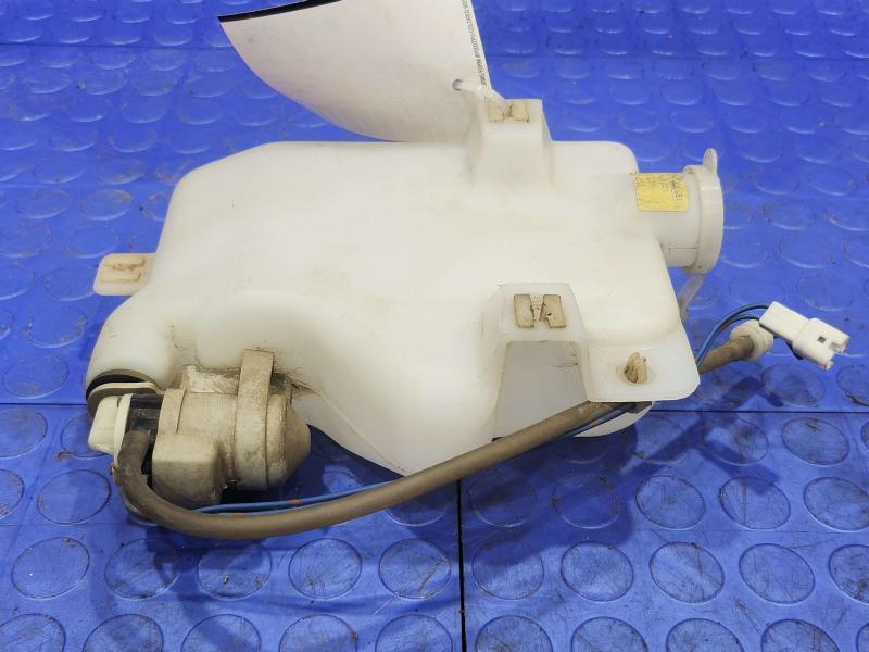 1988-1993 Isuzu NPR OEM Windshield Washer Fluid Reservoir Assembly Genuine