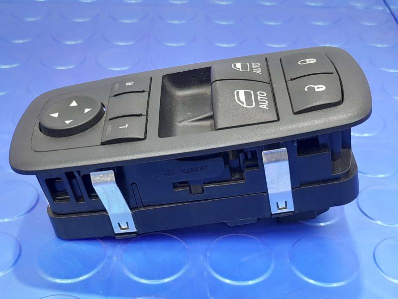 2016 Dodge Challenger Door Switch Front
