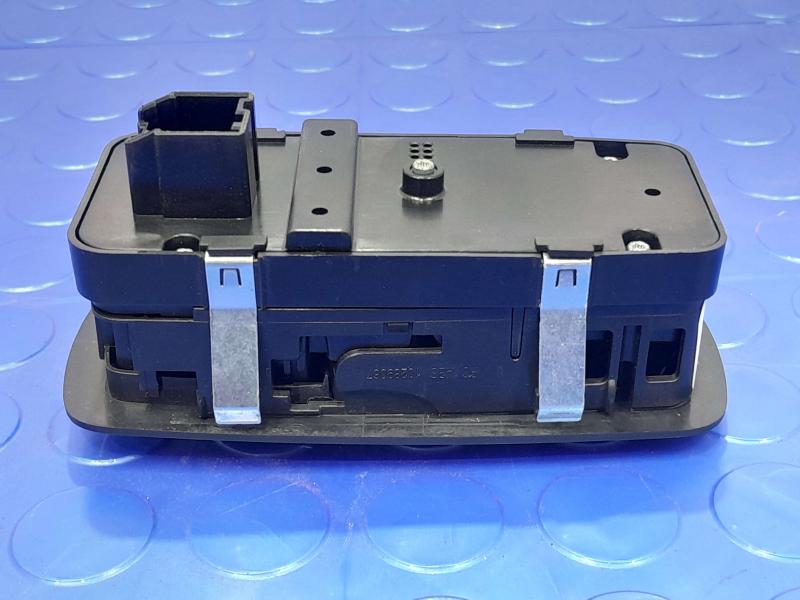 2016 Dodge Challenger Door Switch Front