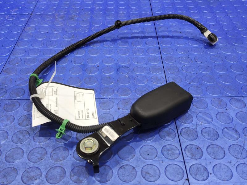 2011 Honda Pilot Front Seat Belt